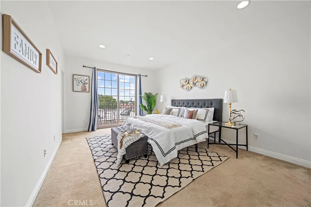 3501 Tilden Avenue 9, Los Angeles, California 90034 home-pic-32